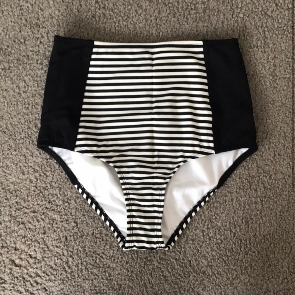 NWOT Athleta High Waisted Black and White Striped Swim Bottom S